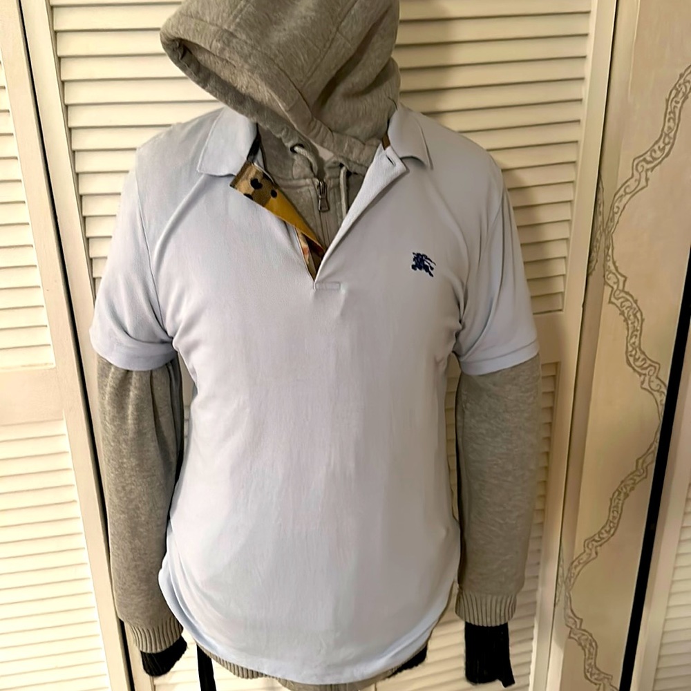Burberry polo T-shirt excellent condition just collecting dust on my closet